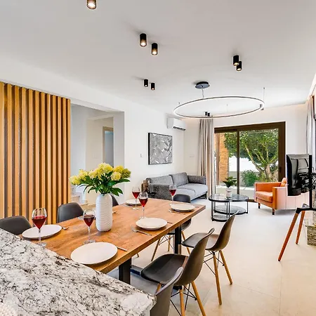 Dara By Ezoria איה נאפה