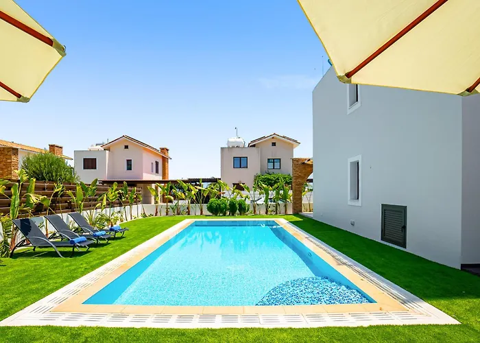 Vila Dara By Ezoria Ayia Napa